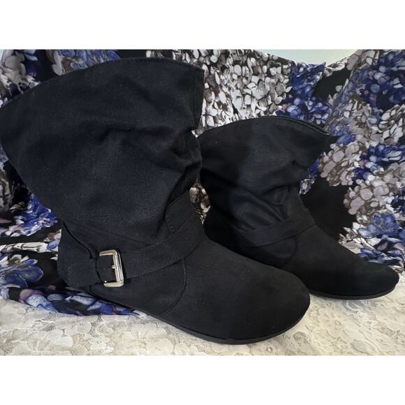 Rampage Bielson Black Slip On Booties, Ankle, Faux Suede, Buckle, 8.5 - Picture 2 of 7